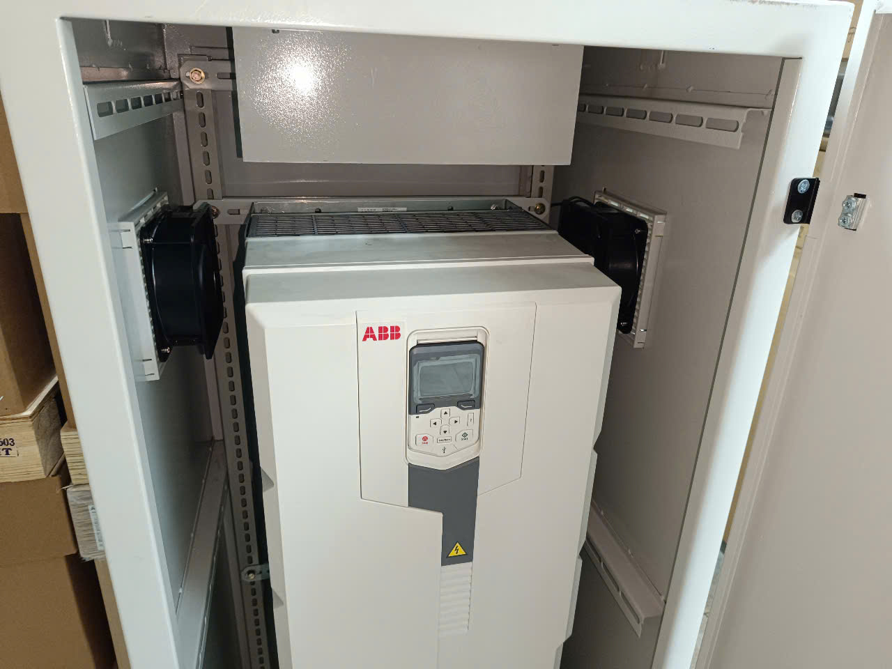 BIẾN TẦN ABB SẴN HÀNG 0.75KW tới 250KW