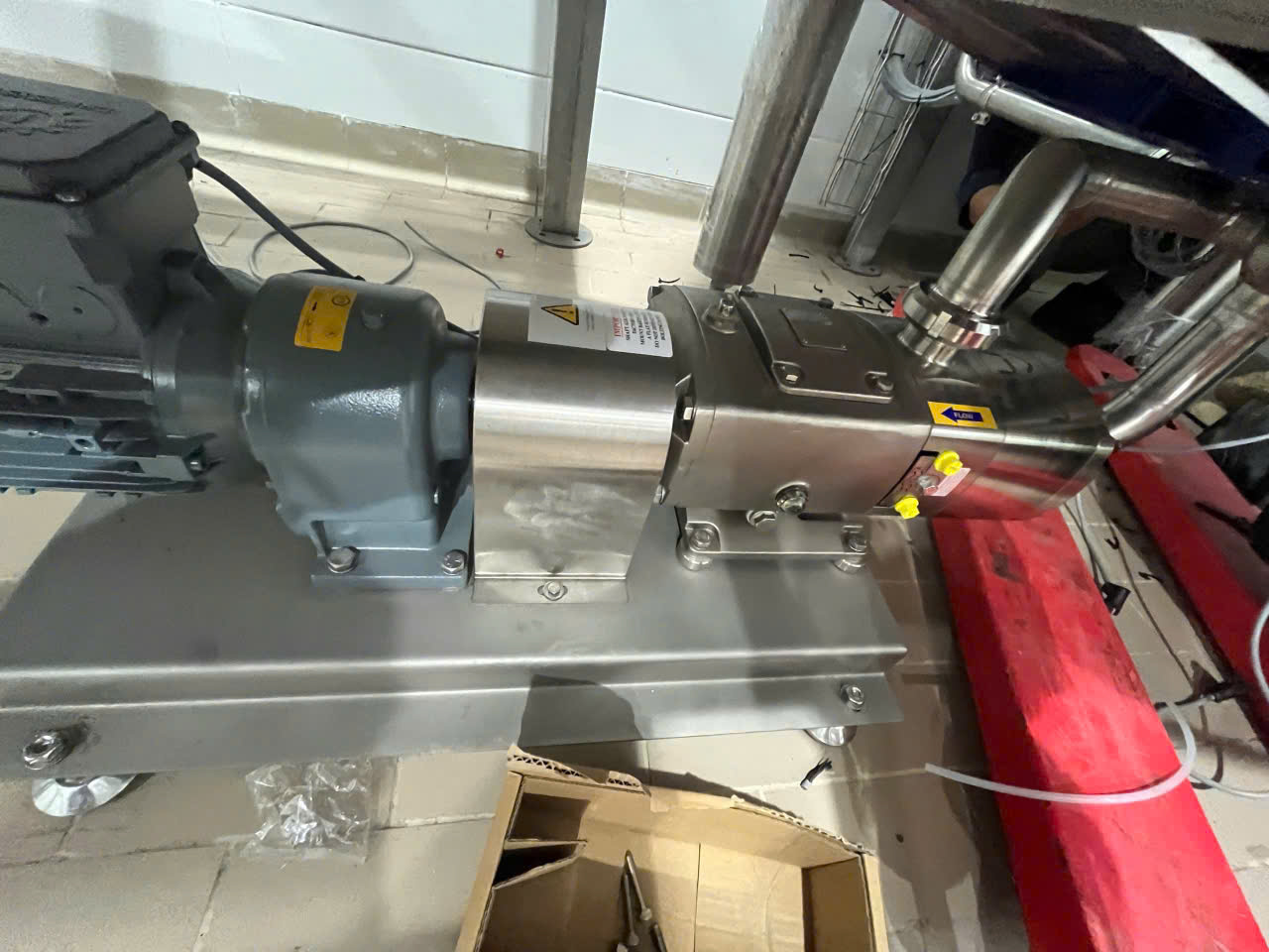 BƠM TRỤC VÍT ĐÔI ALFA LAVAL