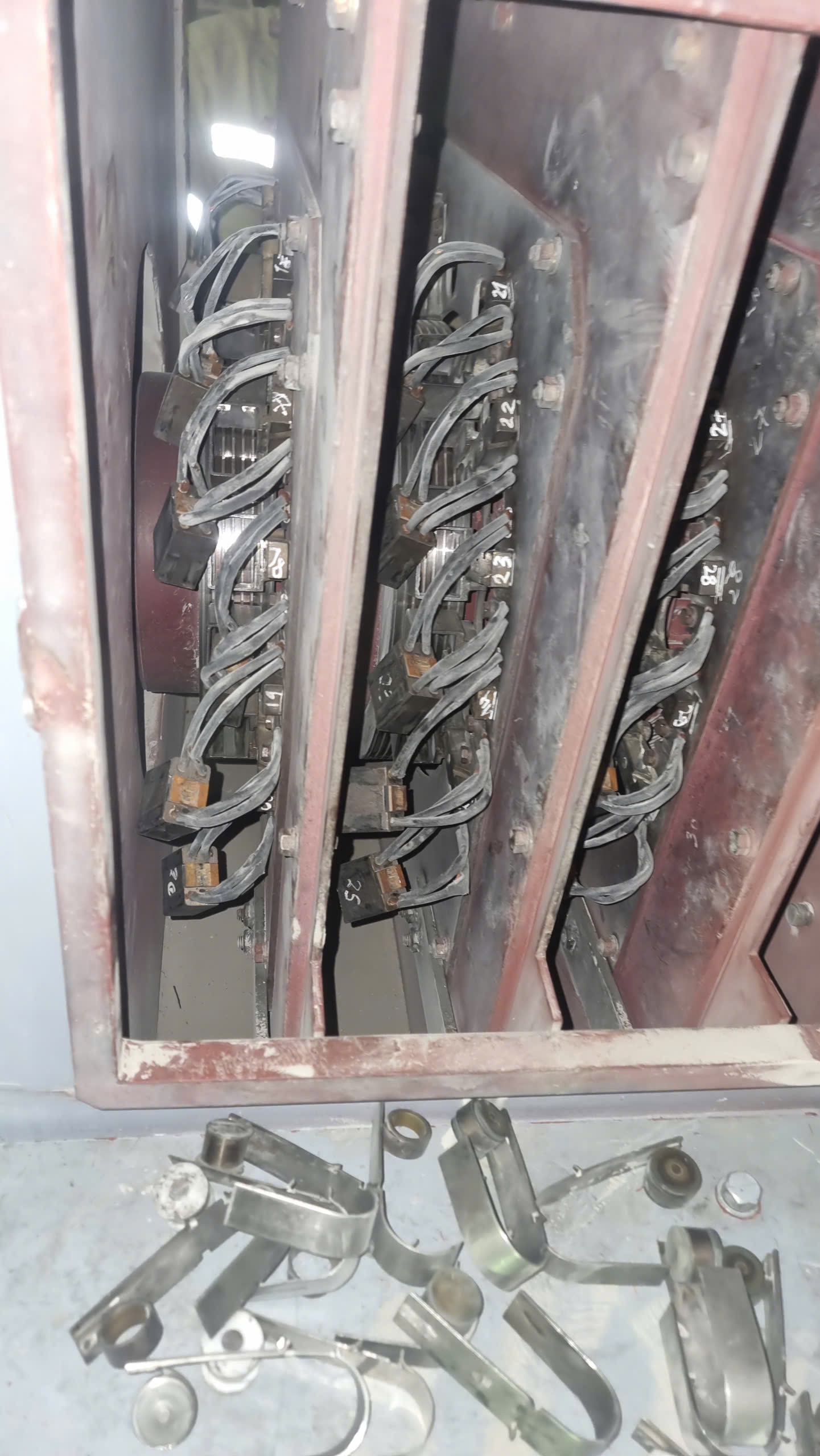 CUNG CẤP SẢN PHẨM CHỔI THAN RC67, RC73, RC76, RC53, RC80, RC06, RC32
