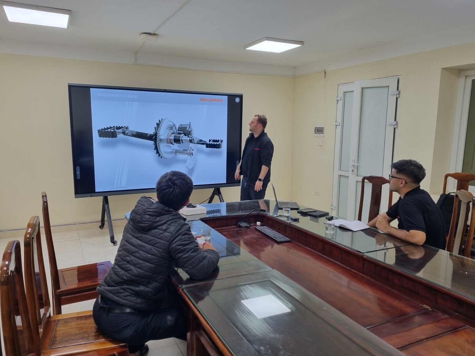 ĐẠI DIỆN RINGSPANN VIỆT NAM