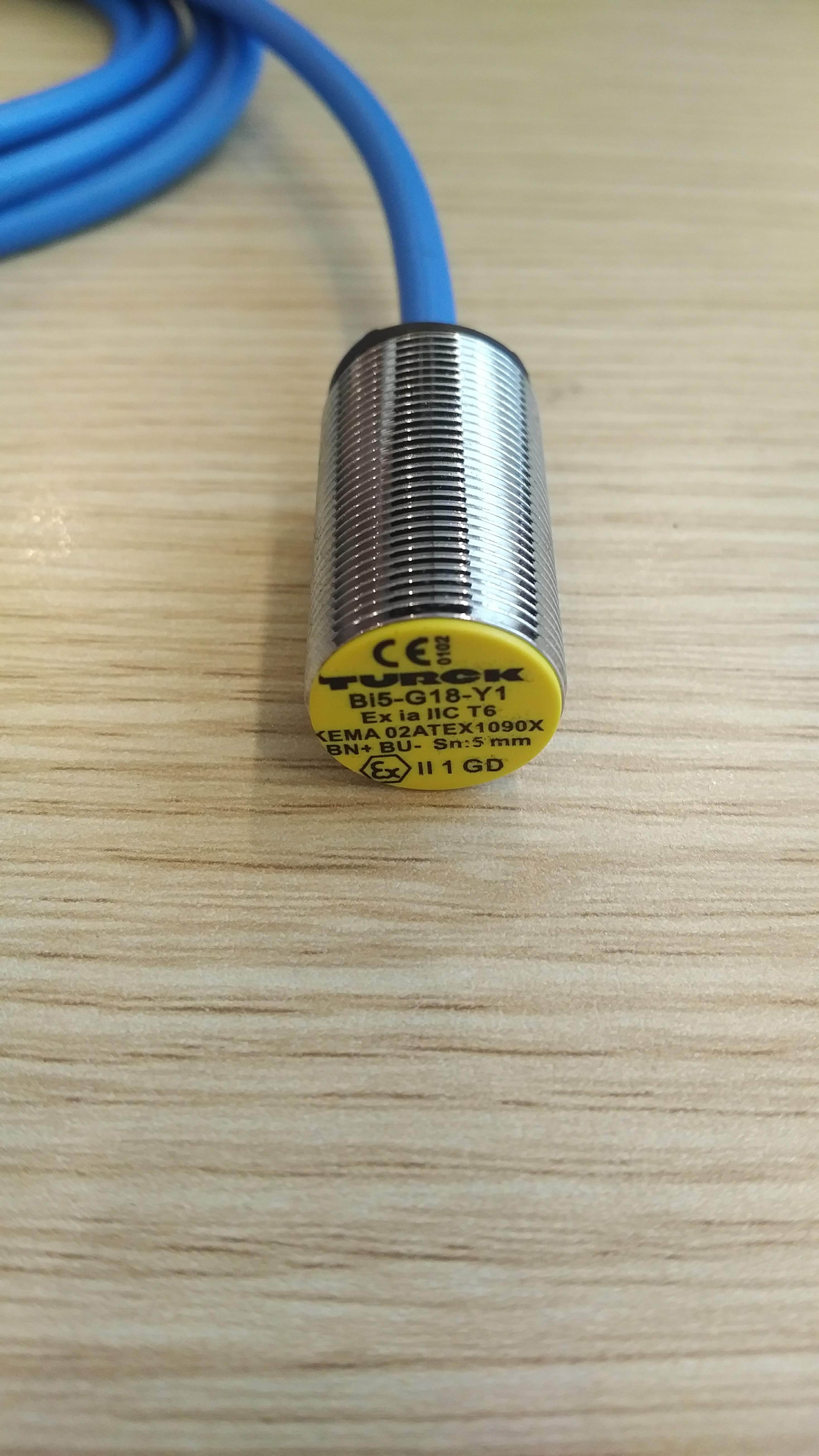 Inductive sensor BI5-G18-Y1X