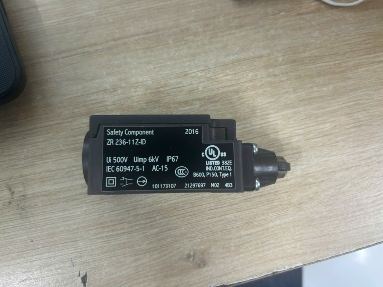DANH MỤC SCHMERSAL SẴN HÀNG 